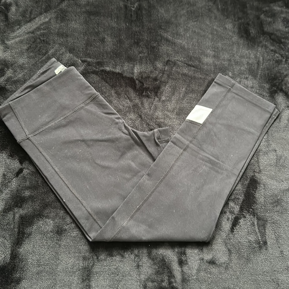 Express Cropped Yoga Leggings